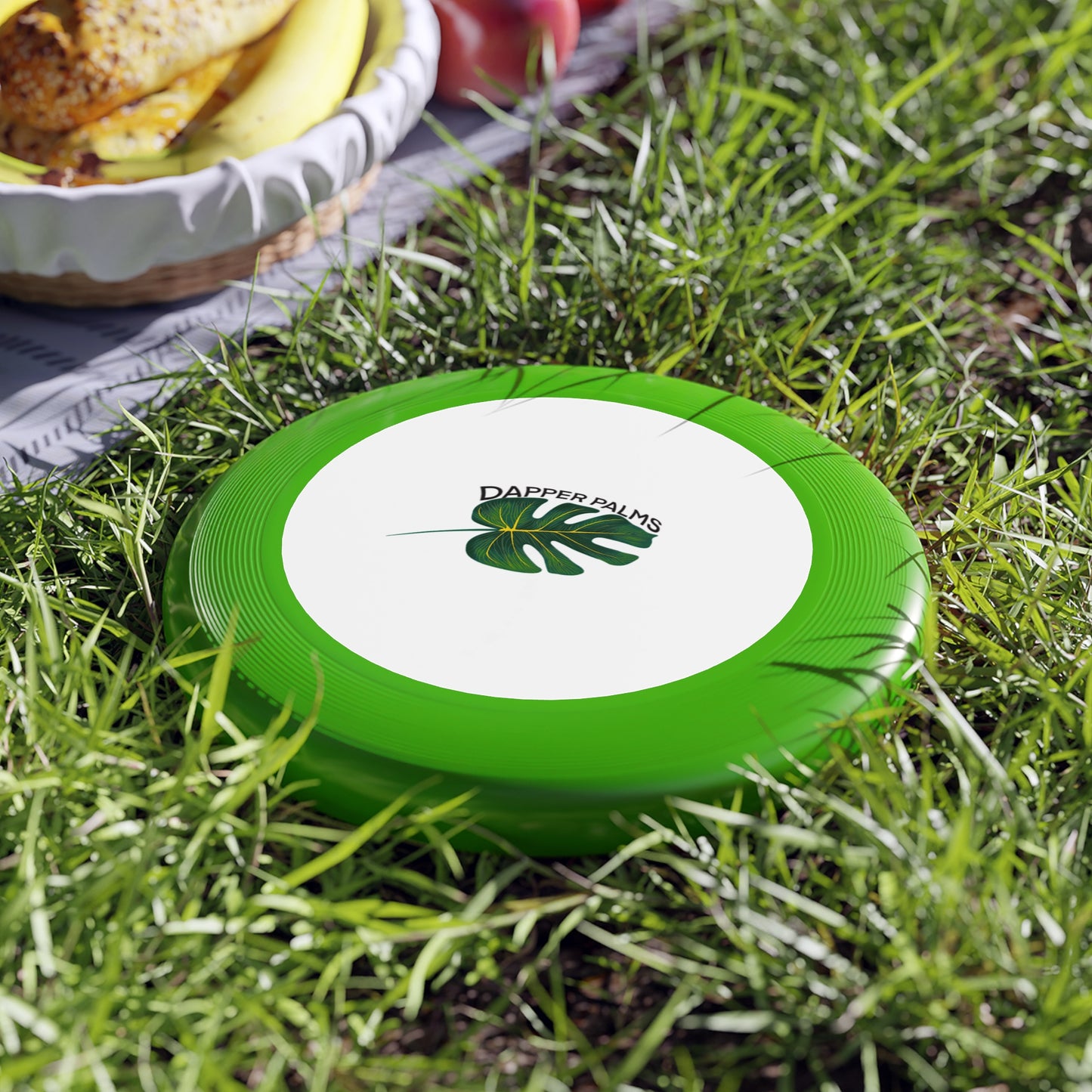 Dapper Palms Frisbee – Fun Outdoor Game for Friends and Family