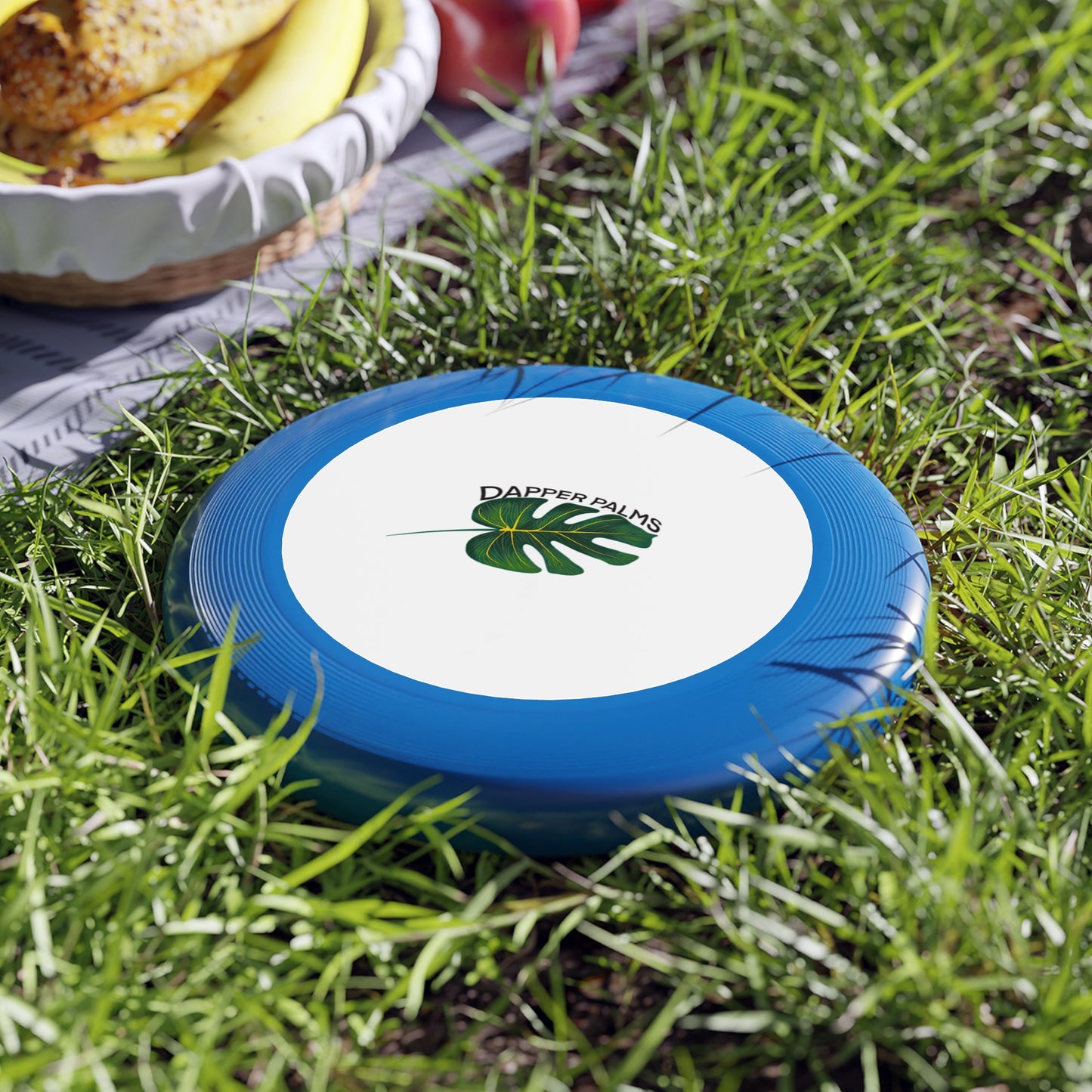 Dapper Palms Frisbee – Fun Outdoor Game for Friends and Family