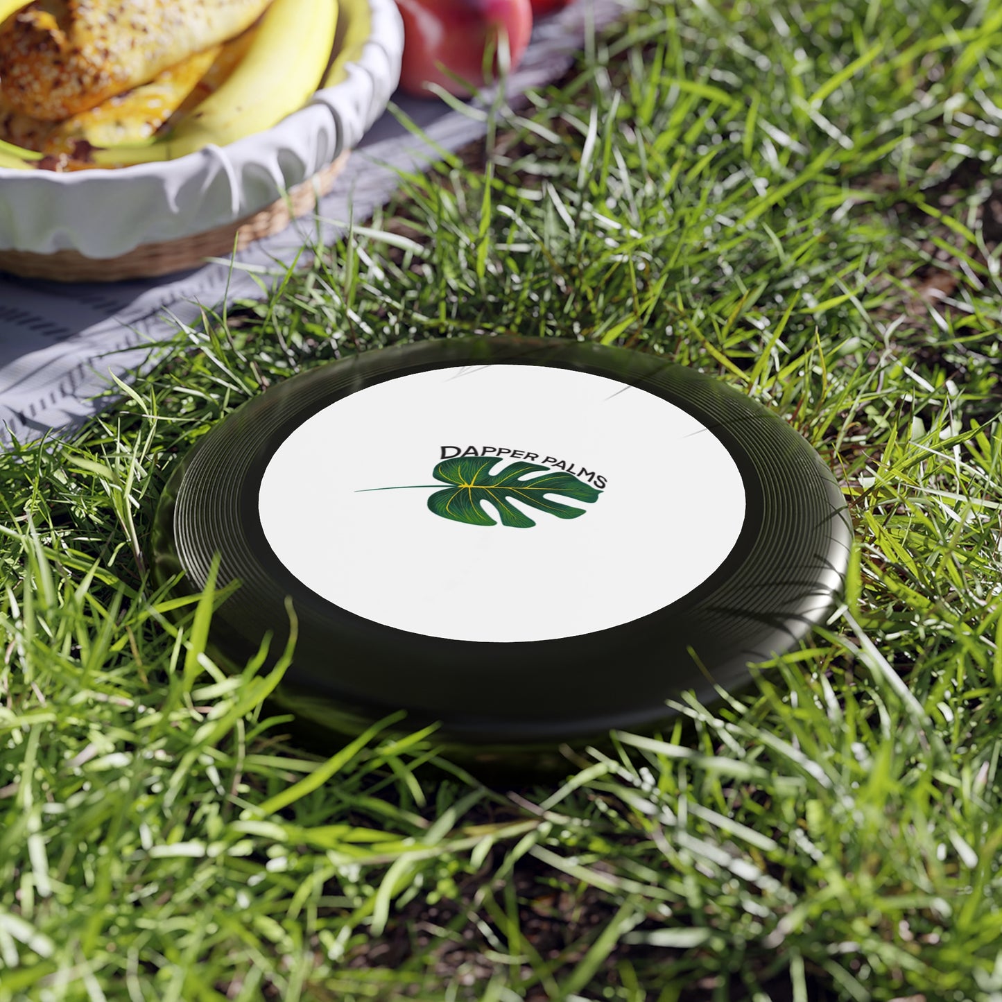 Dapper Palms Frisbee – Fun Outdoor Game for Friends and Family